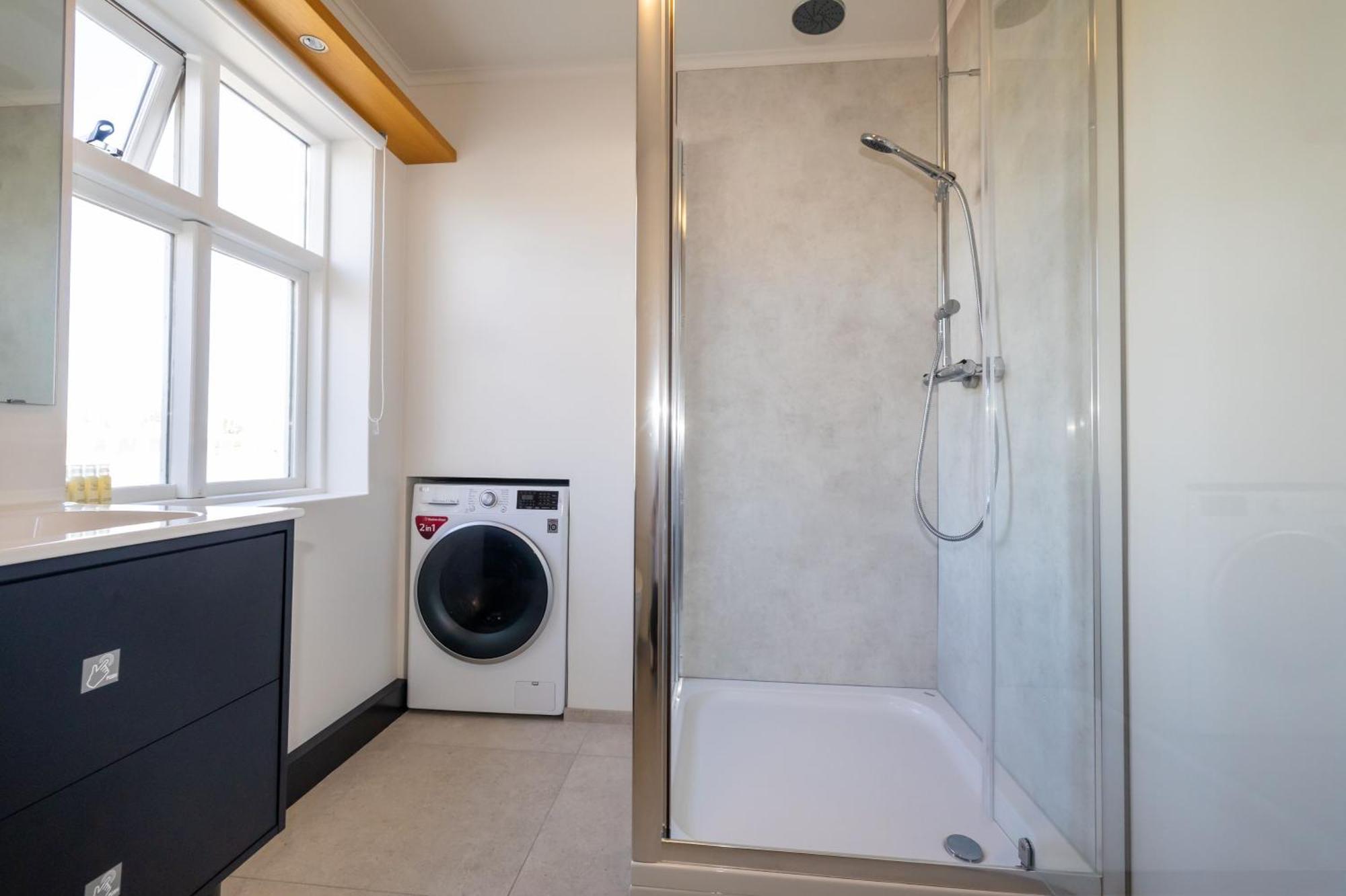 Steinaskjol Apartments Акурейри Экстерьер фото